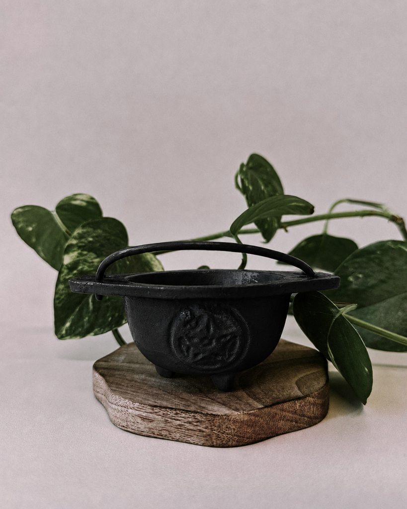 Cauldrons – The Little Potion Co